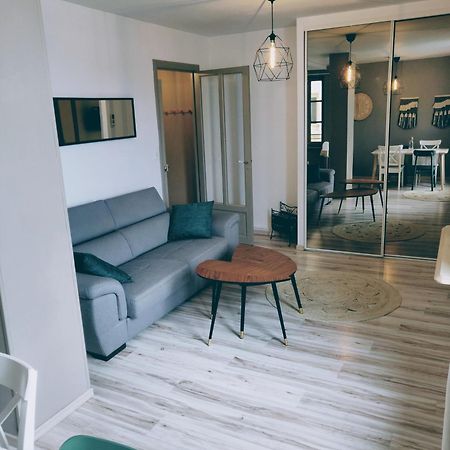 Appartement L'Oliveraie - La Cite Plein Les Yeux Carcassonne Bagian luar foto