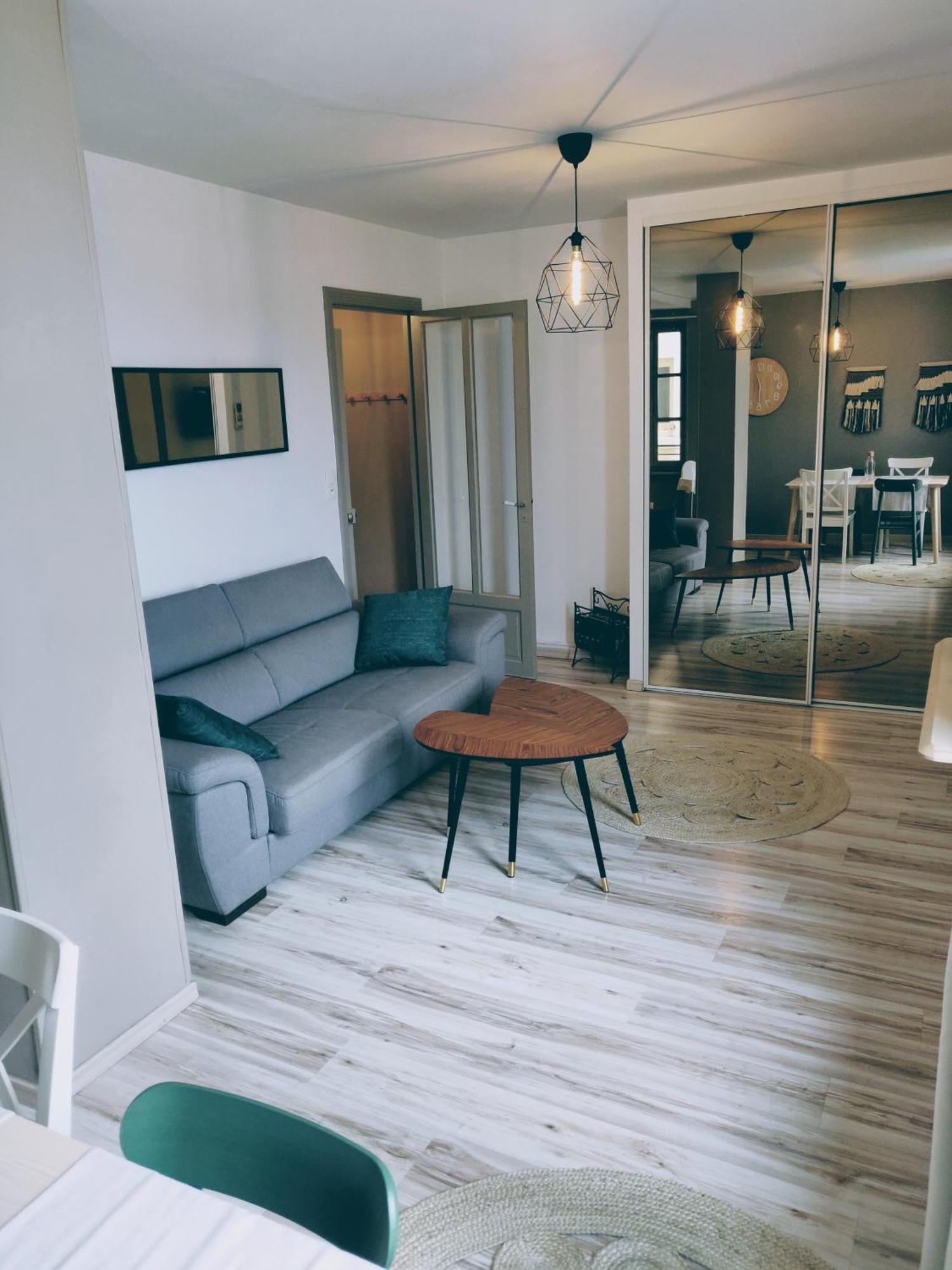Appartement L'Oliveraie - La Cite Plein Les Yeux Carcassonne Bagian luar foto