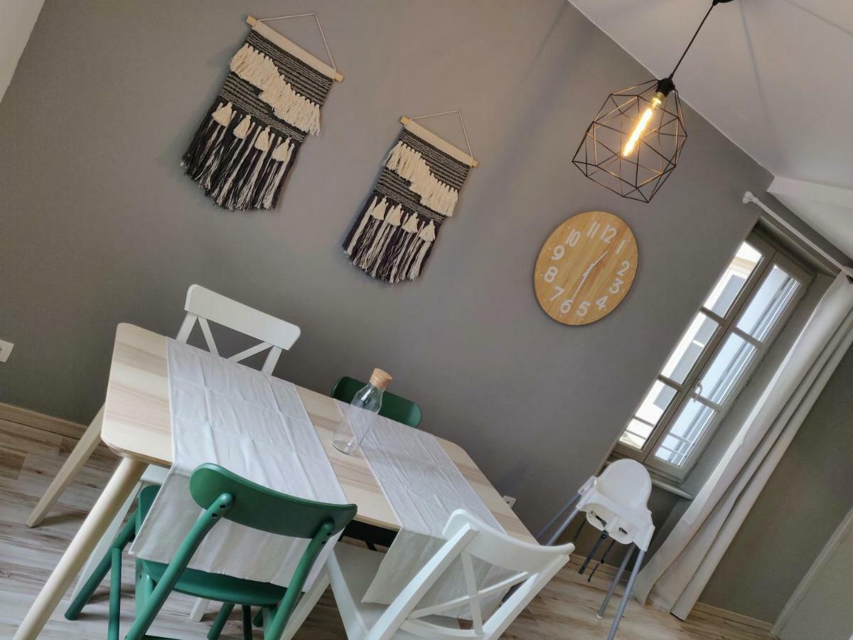 Appartement L'Oliveraie - La Cite Plein Les Yeux Carcassonne Bagian luar foto